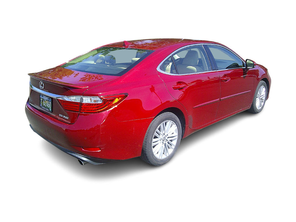 Thumbnail: 2013 Lexus ES - 8