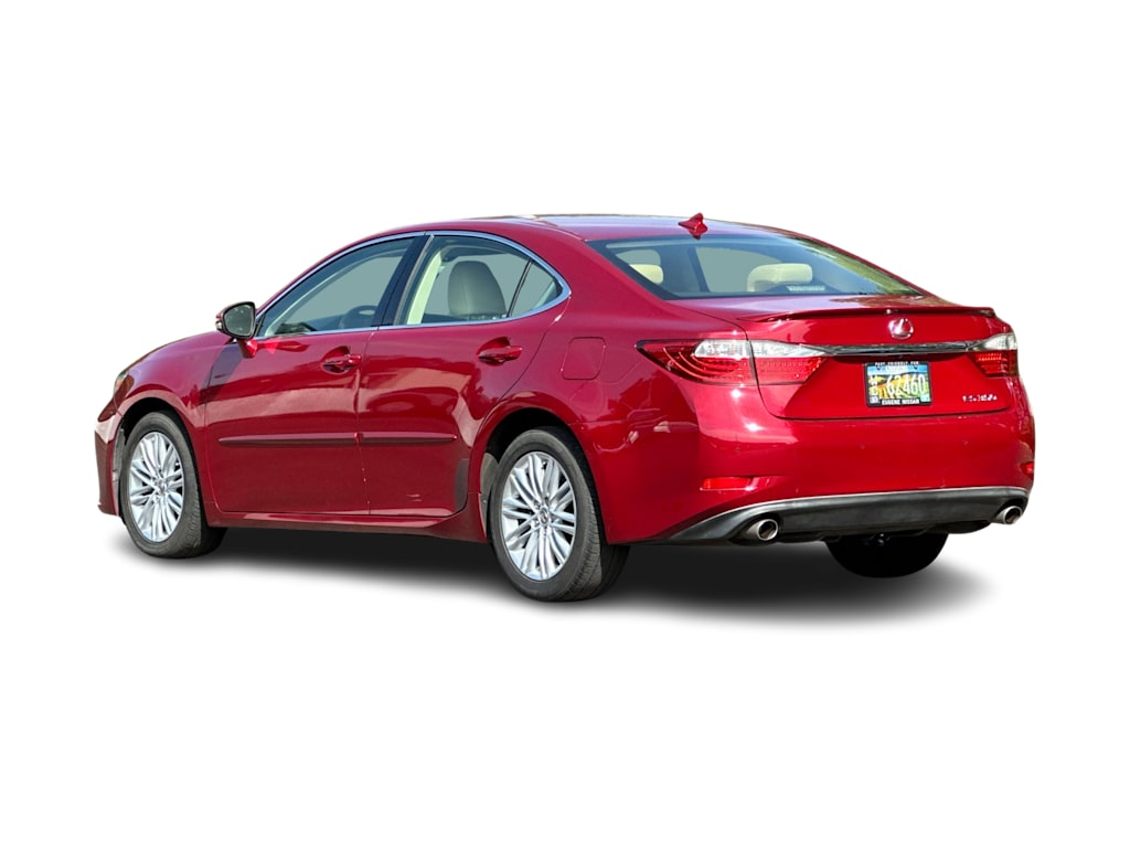 Thumbnail: 2013 Lexus ES - 4