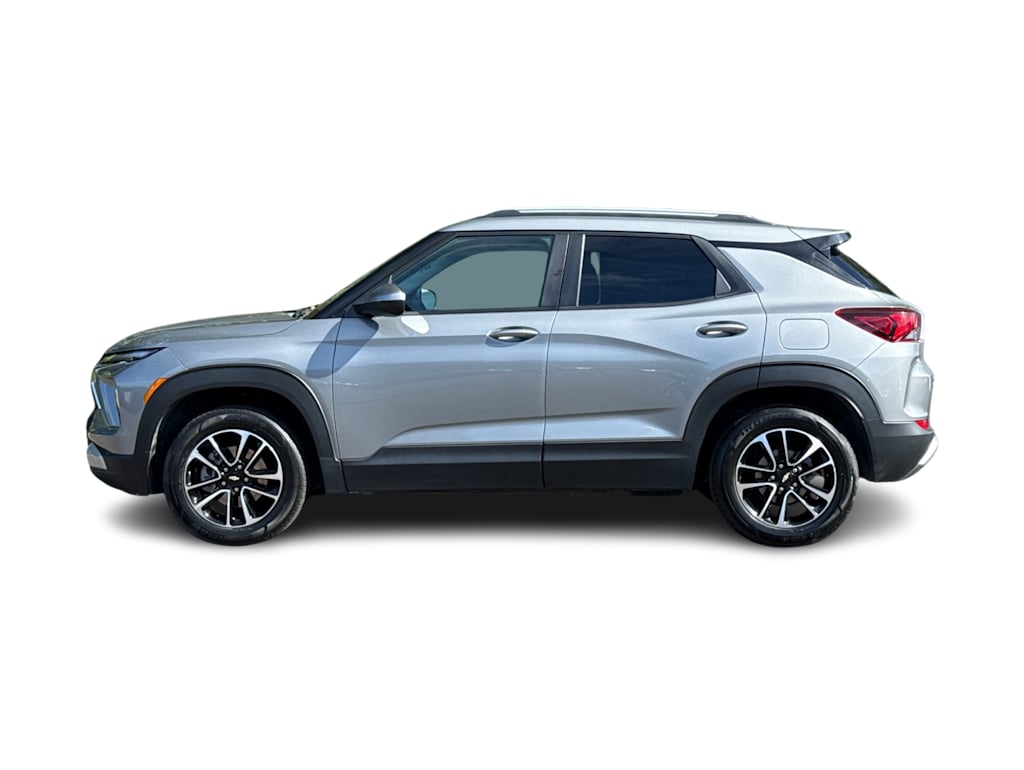 Thumbnail: 2025 Chevrolet TrailBlazer - 3