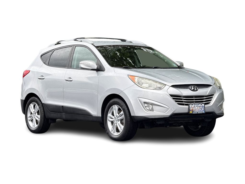 Thumbnail: 2013 Hyundai Tucson - 21