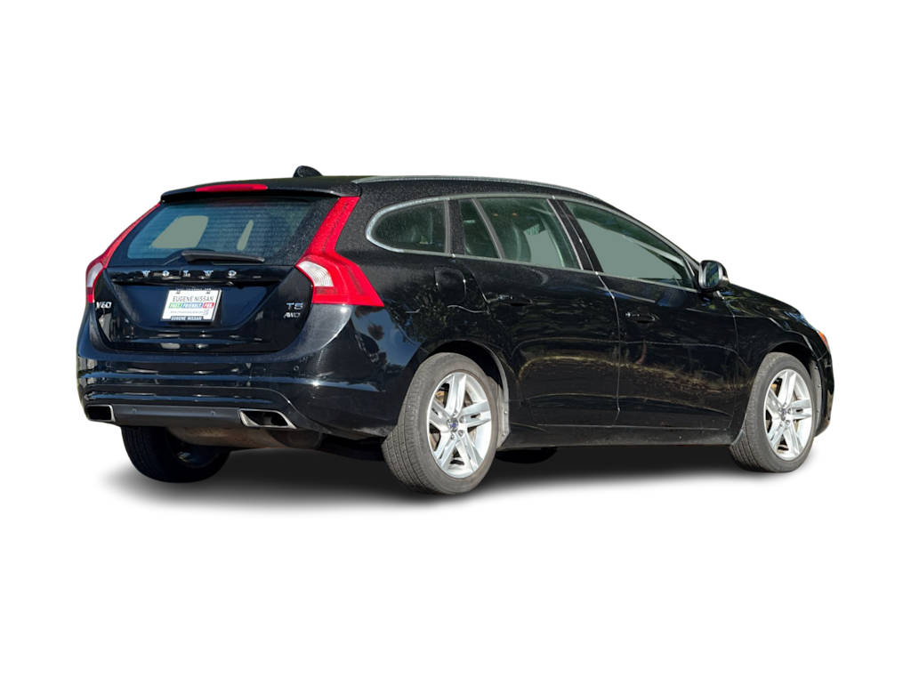 Thumbnail: 2015 Volvo V60 - 18