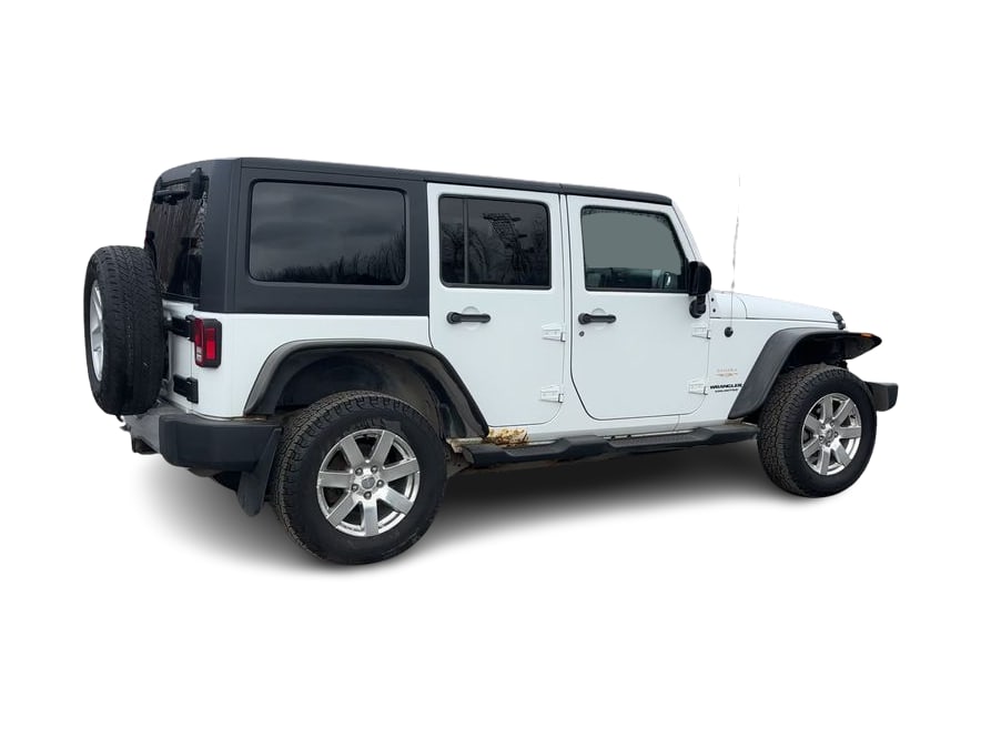 Thumbnail: 2015 Jeep Wrangler - 23