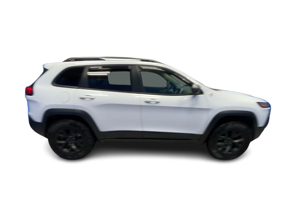Thumbnail: 2017 Jeep Cherokee - 26
