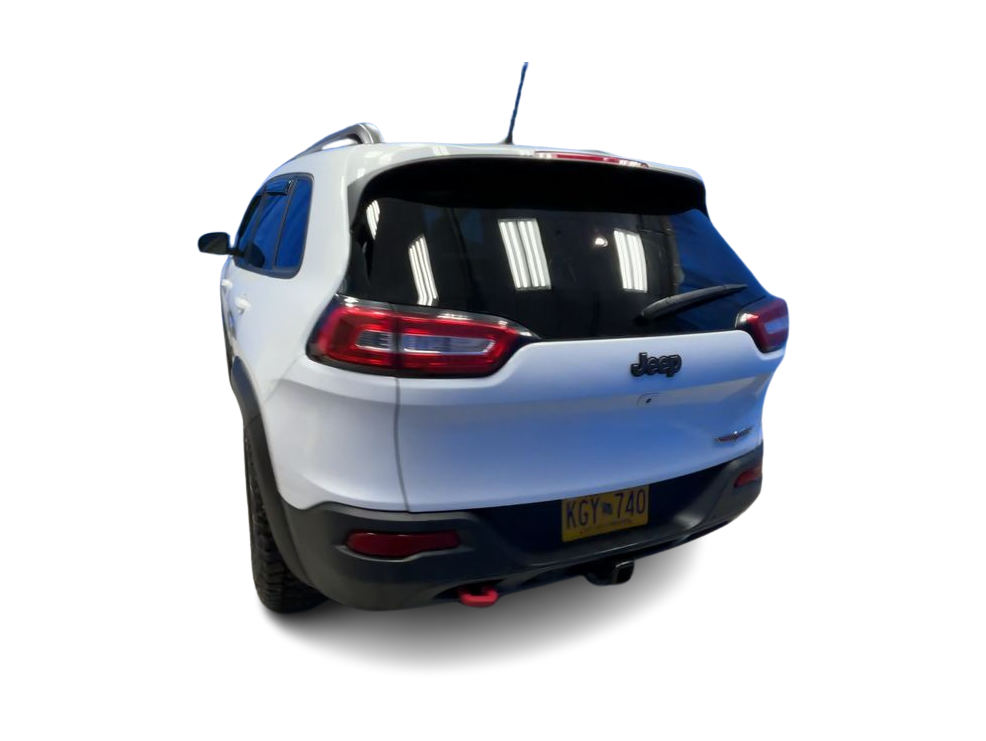 Thumbnail: 2017 Jeep Cherokee - 23