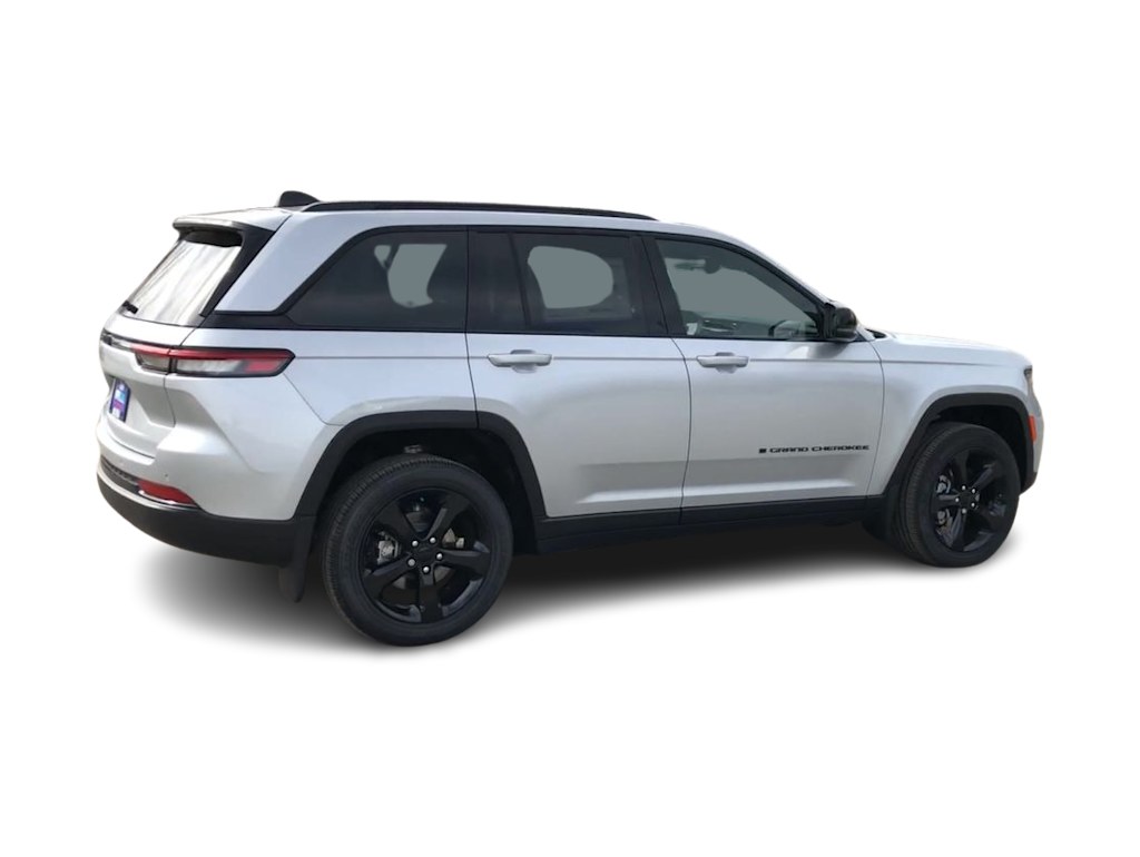 2024 Jeep Grand Cherokee Laredo 25