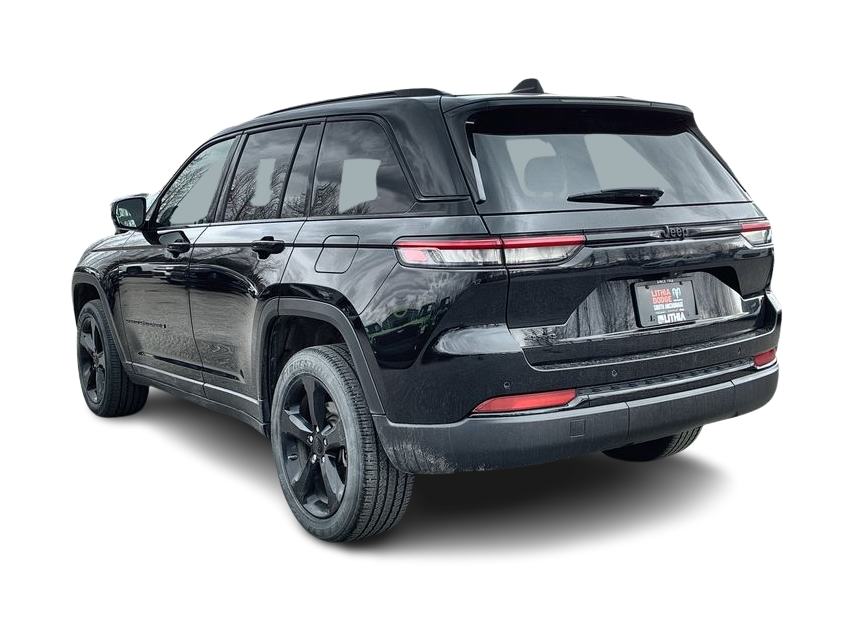 Thumbnail: 2023 Jeep Grand Cherokee - 4