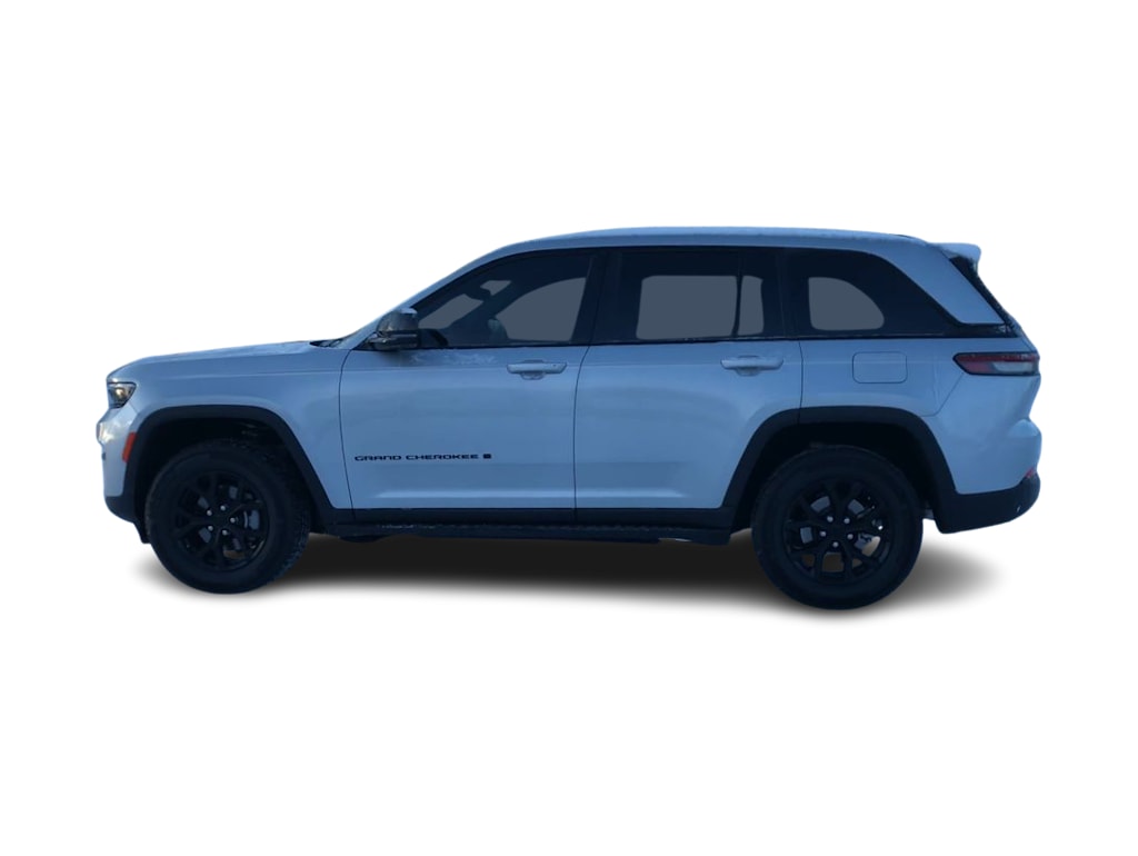 2024 Jeep Grand Cherokee Laredo 17