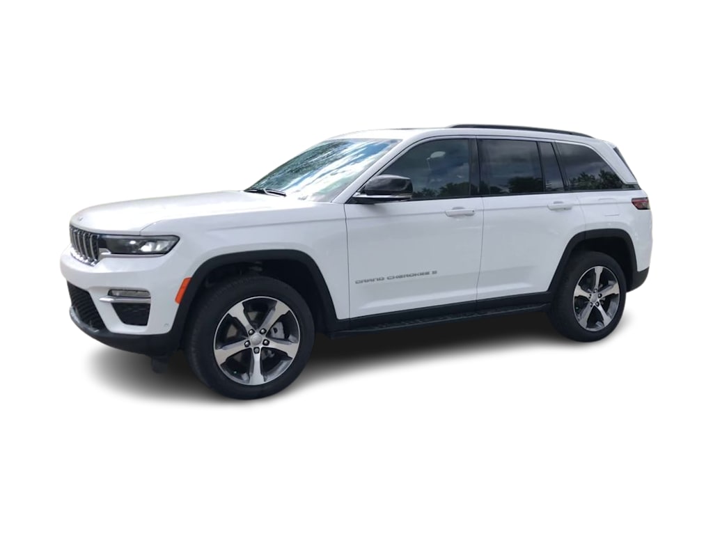 Thumbnail: 2025 Jeep Grand Cherokee - 3