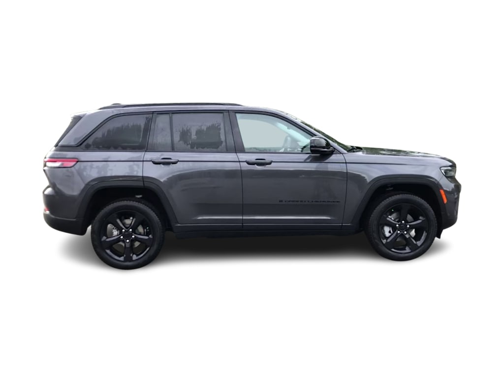 Thumbnail: 2023 Jeep Grand Cherokee - 26
