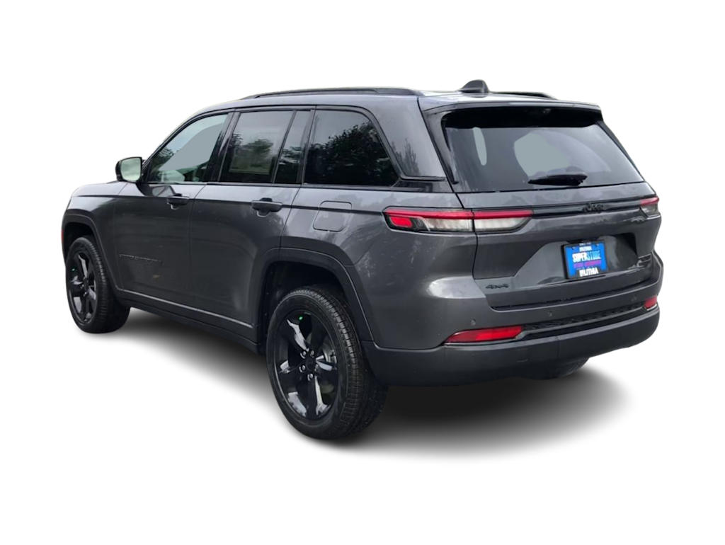 Thumbnail: 2023 Jeep Grand Cherokee - 4