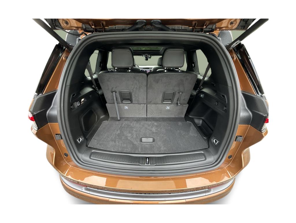Thumbnail: 2026 Jeep Grand Cherokee L - 12