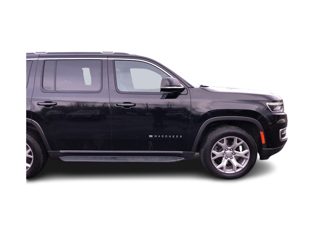 Thumbnail: 2022 Jeep Wagoneer - 24