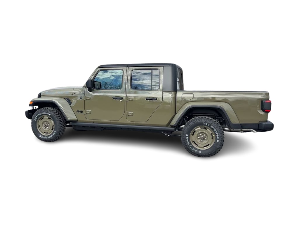 Thumbnail: 2026 Jeep Gladiator - 17