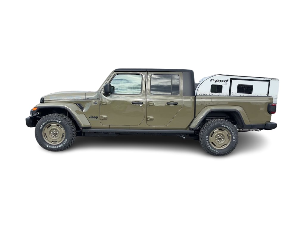 Thumbnail: 2026 Jeep Gladiator - 16
