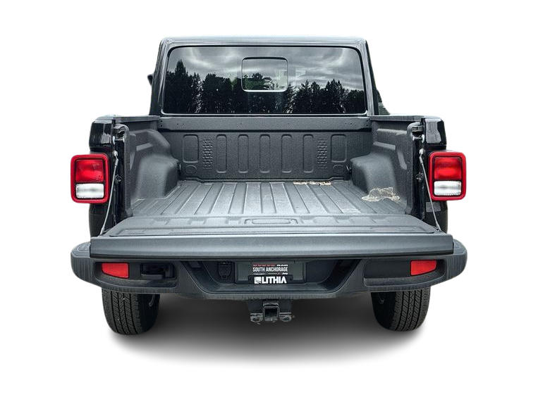 Thumbnail: 2026 Jeep Gladiator - 18