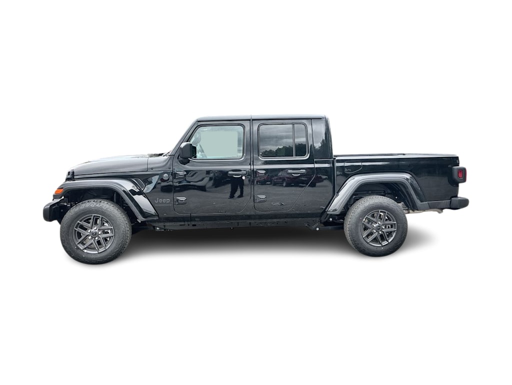 Thumbnail: 2026 Jeep Gladiator - 3