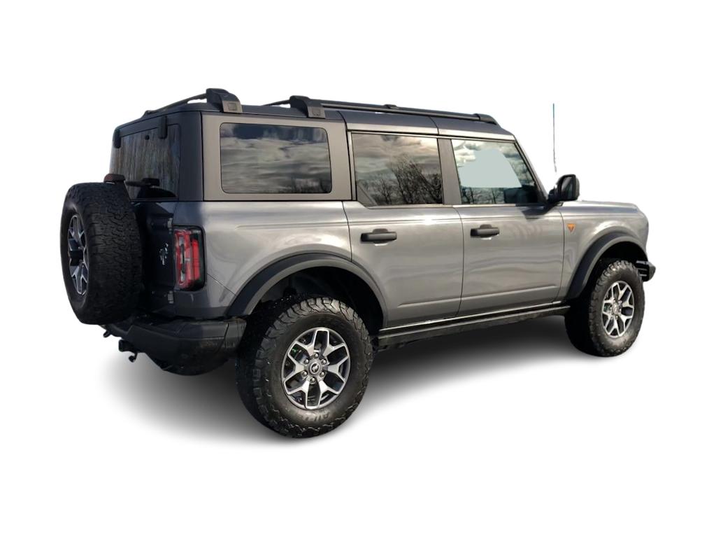 2022 Ford Bronco Badlands 23
