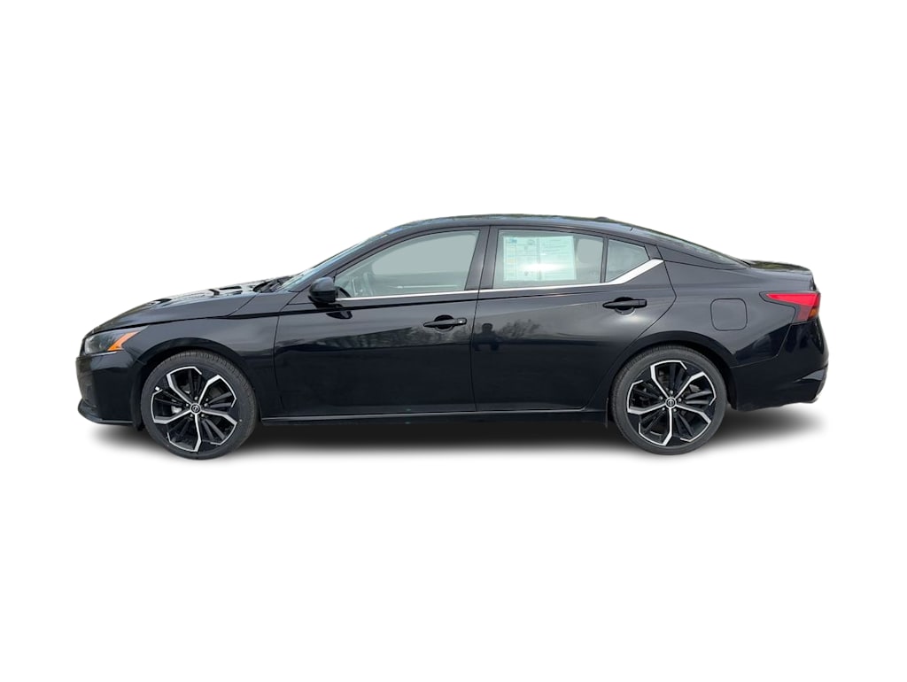 Thumbnail: 2024 Nissan Altima - 20