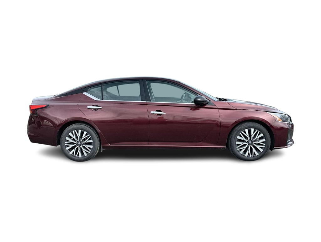 Thumbnail: 2024 Nissan Altima - 18