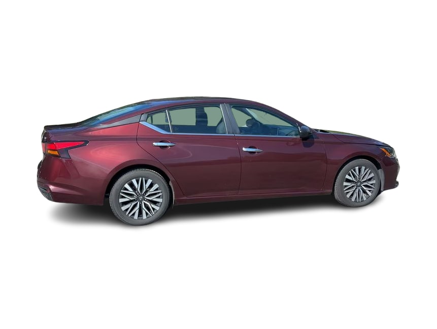 Thumbnail: 2024 Nissan Altima - 25