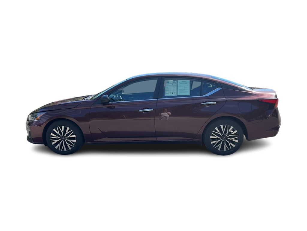 Thumbnail: 2024 Nissan Altima - 20