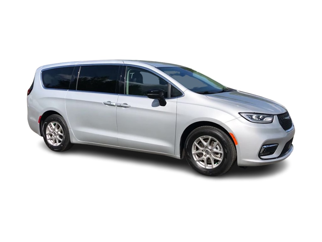 Thumbnail: 2024 Chrysler Pacifica - 25