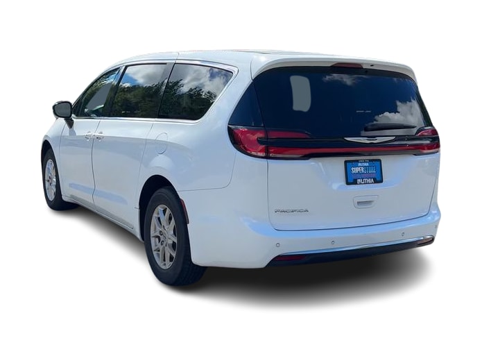 Thumbnail: 2025 Chrysler Pacifica - 21