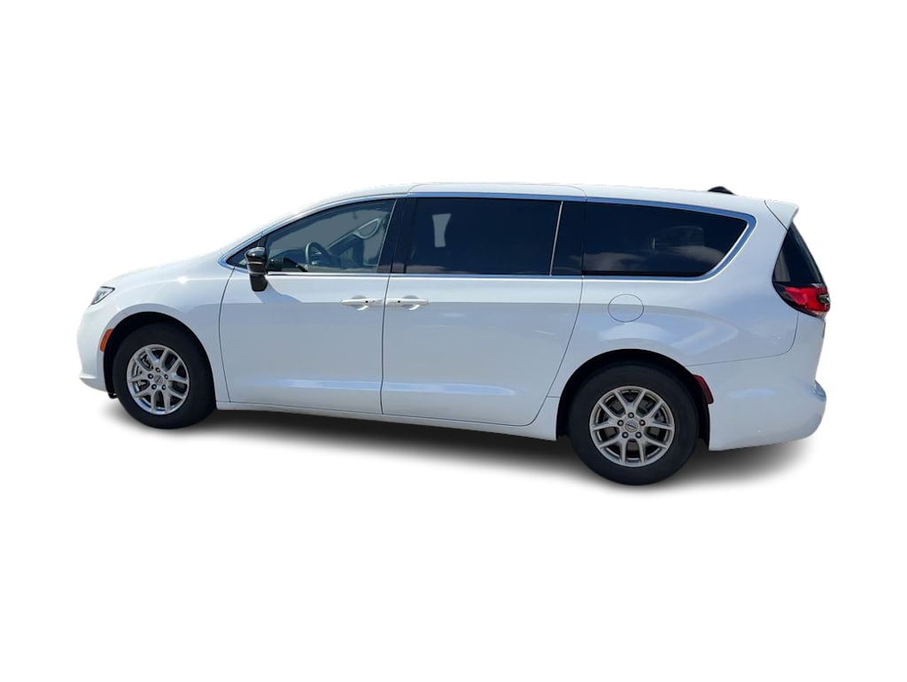 Thumbnail: 2025 Chrysler Pacifica - 20