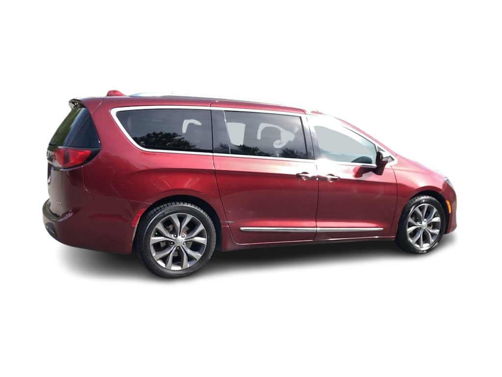 Thumbnail: 2019 Chrysler Pacifica - 22