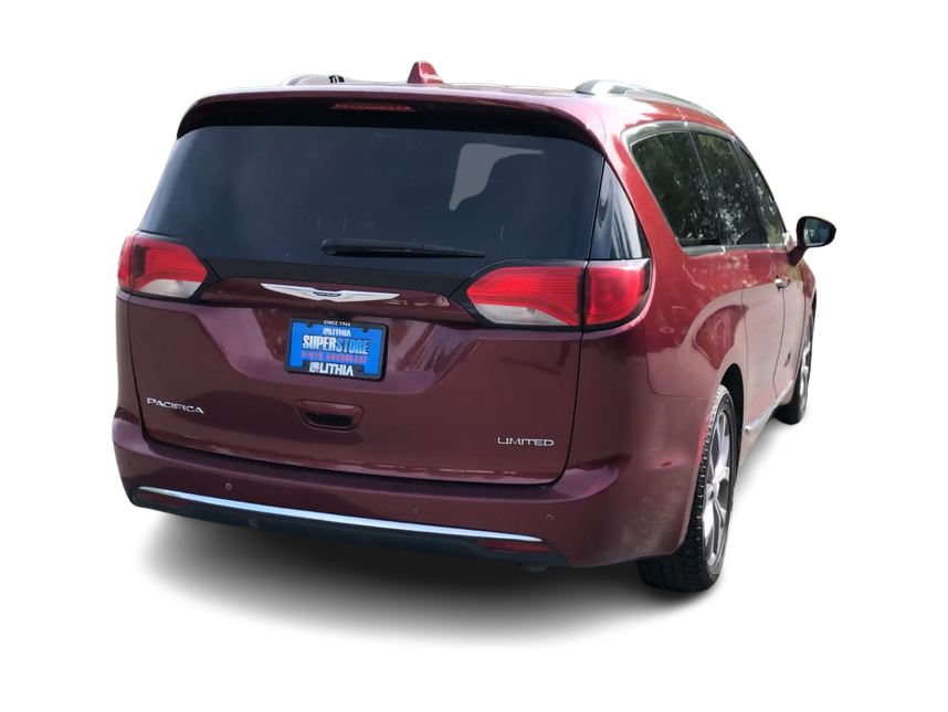 Thumbnail: 2019 Chrysler Pacifica - 20