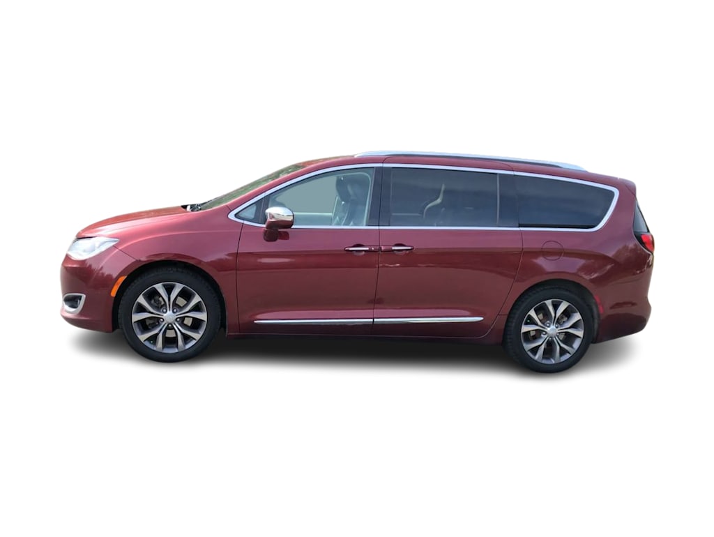 Thumbnail: 2019 Chrysler Pacifica - 17