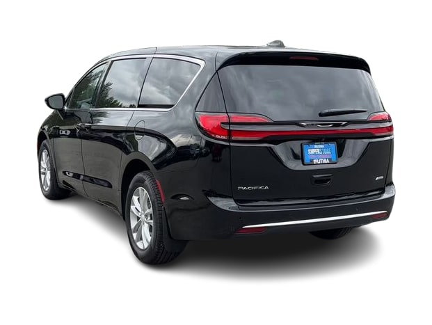 Thumbnail: 2027 Chrysler Pacifica - 22