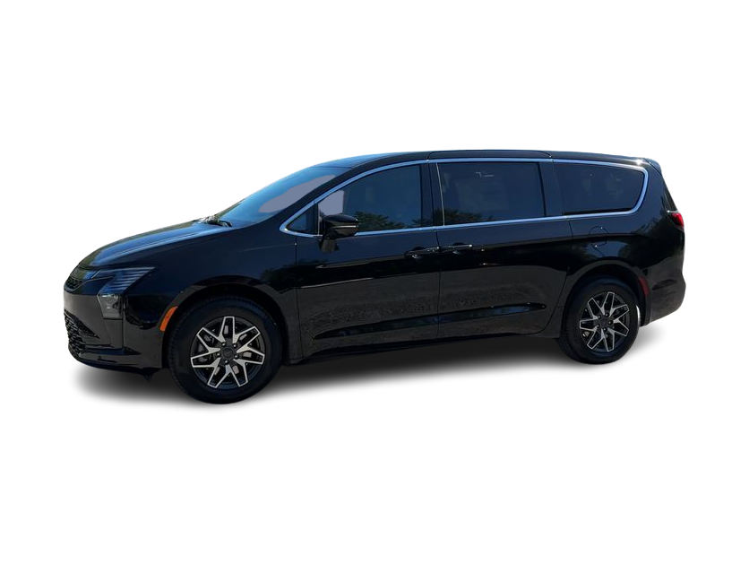 Thumbnail: 2027 Chrysler Pacifica - 3