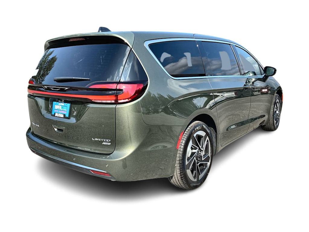 Thumbnail: 2027 Chrysler Pacifica - 16