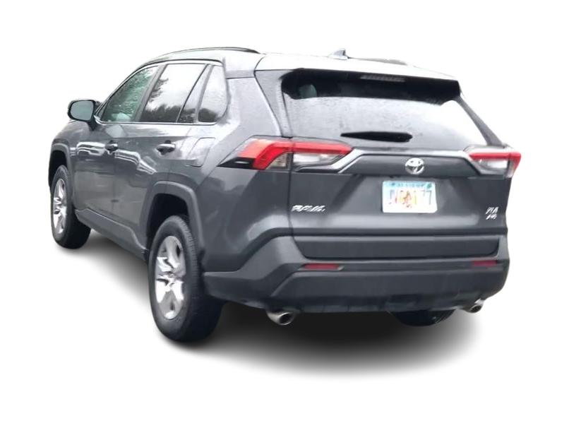 2022 Toyota RAV4 XLE 22