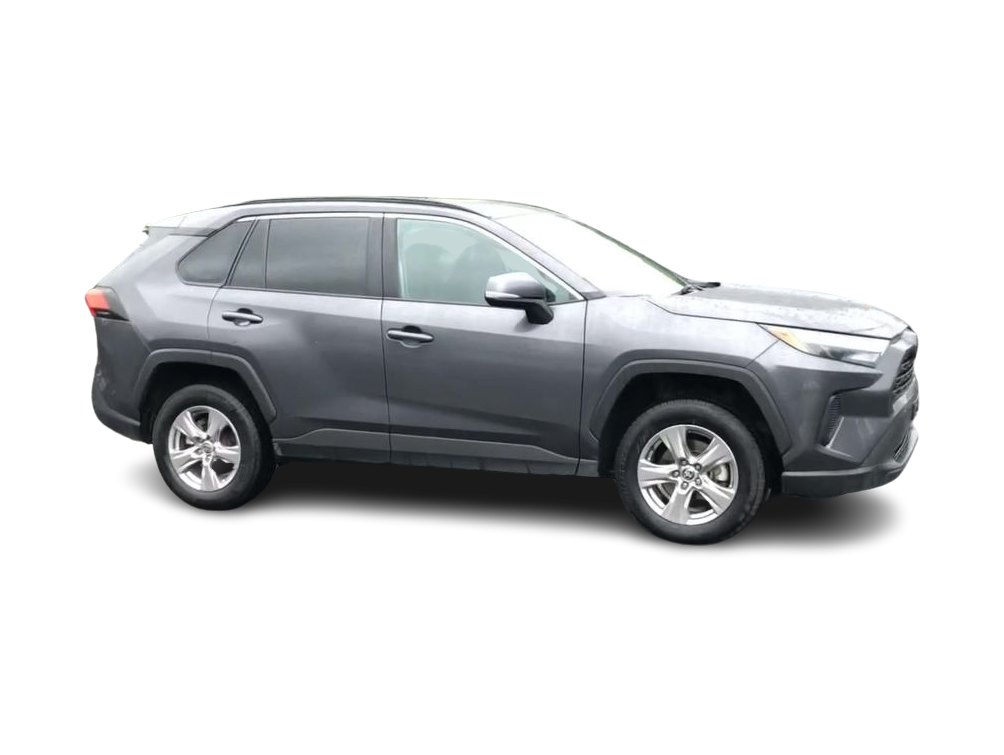 2022 Toyota RAV4 XLE 27