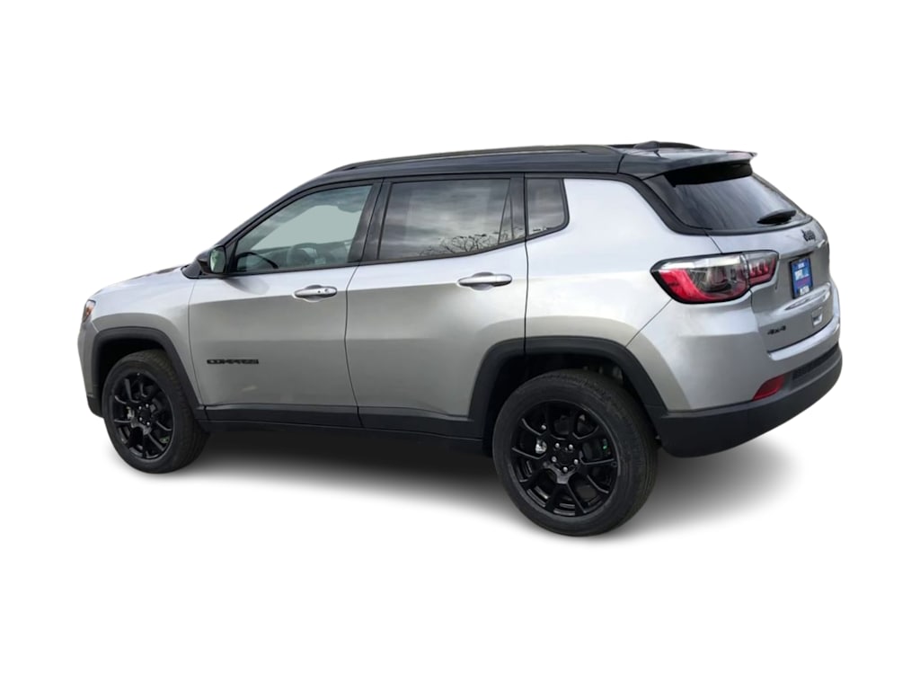 Thumbnail: 2022 Jeep Compass - 22