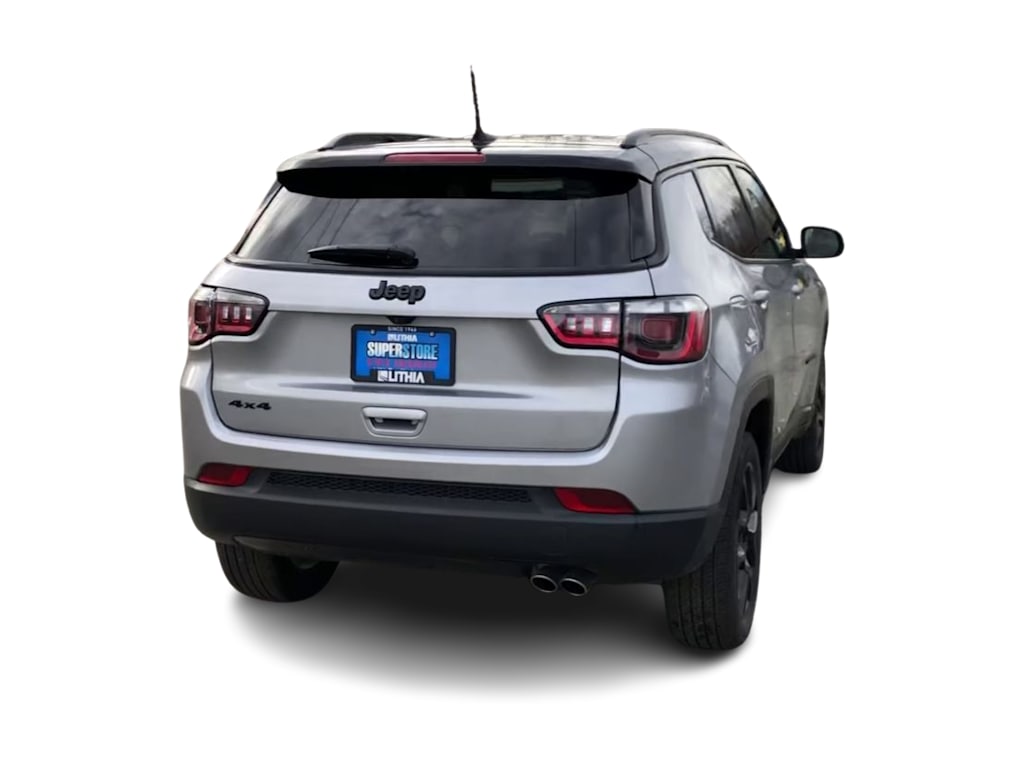 Thumbnail: 2022 Jeep Compass - 23