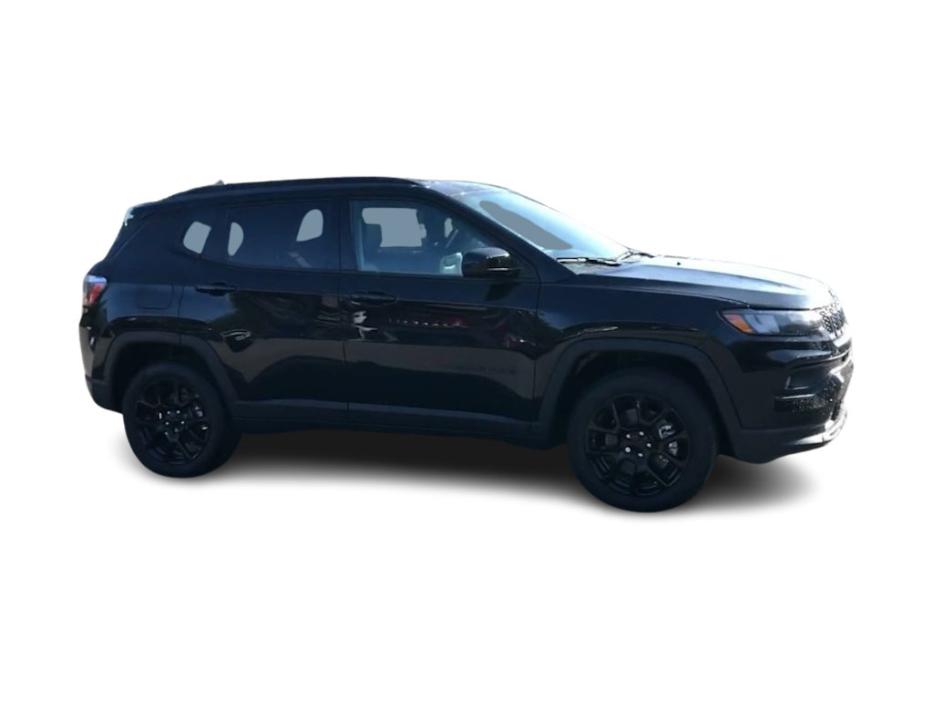 2024 Jeep Compass Latitude 28