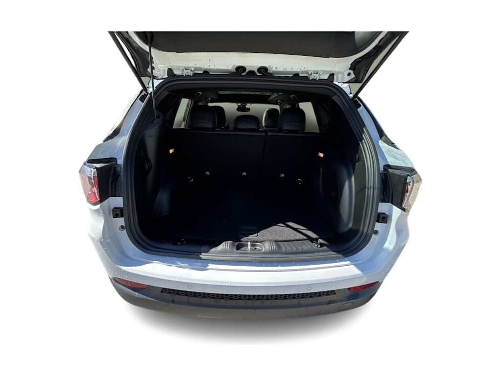 Thumbnail: 2026 Jeep Compass - 14