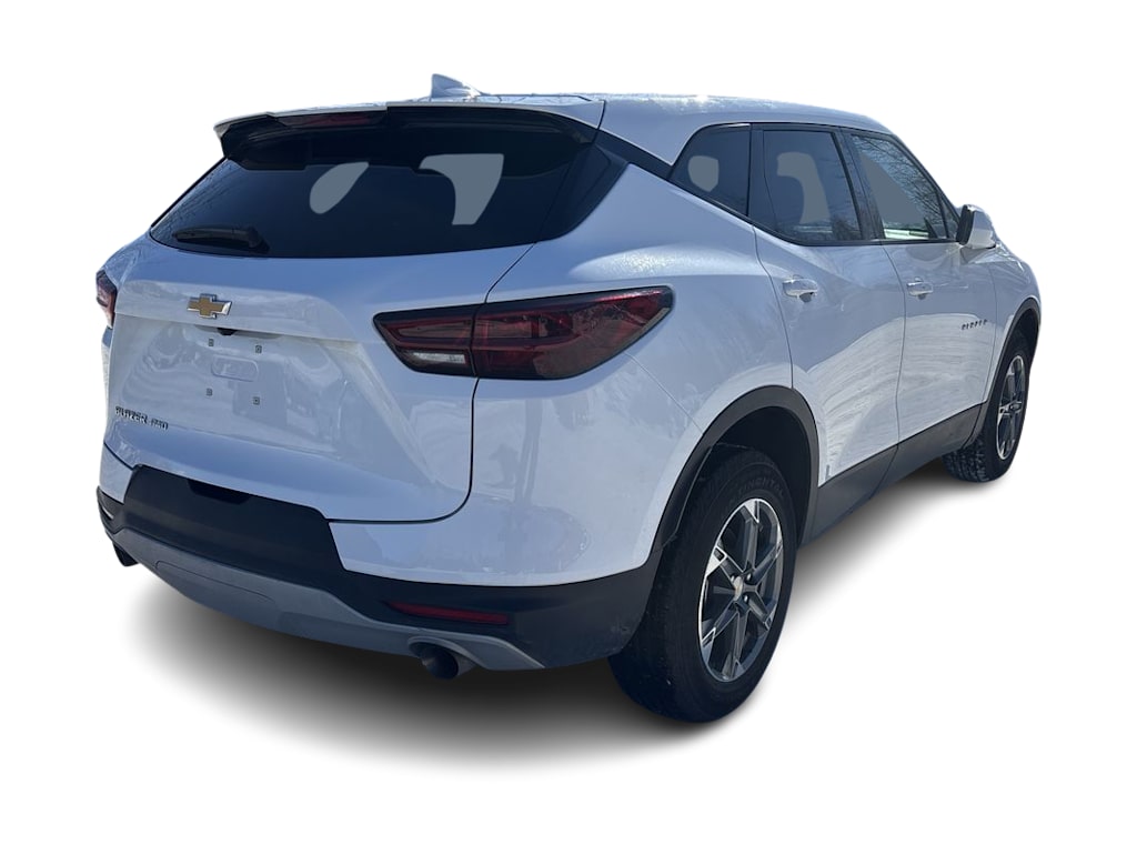 Thumbnail: 2025 Chevrolet Blazer - 16