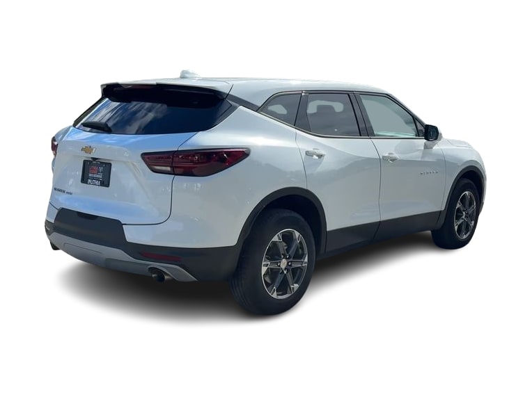 Thumbnail: 2025 Chevrolet Blazer - 24