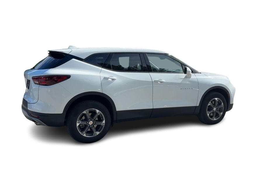 Thumbnail: 2025 Chevrolet Blazer - 25