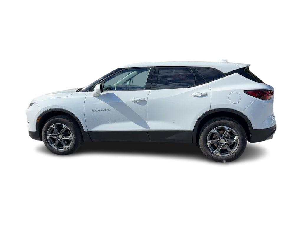 Thumbnail: 2025 Chevrolet Blazer - 21