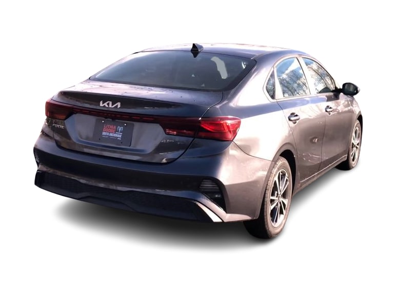 Thumbnail: 2024 Kia Forte - 24