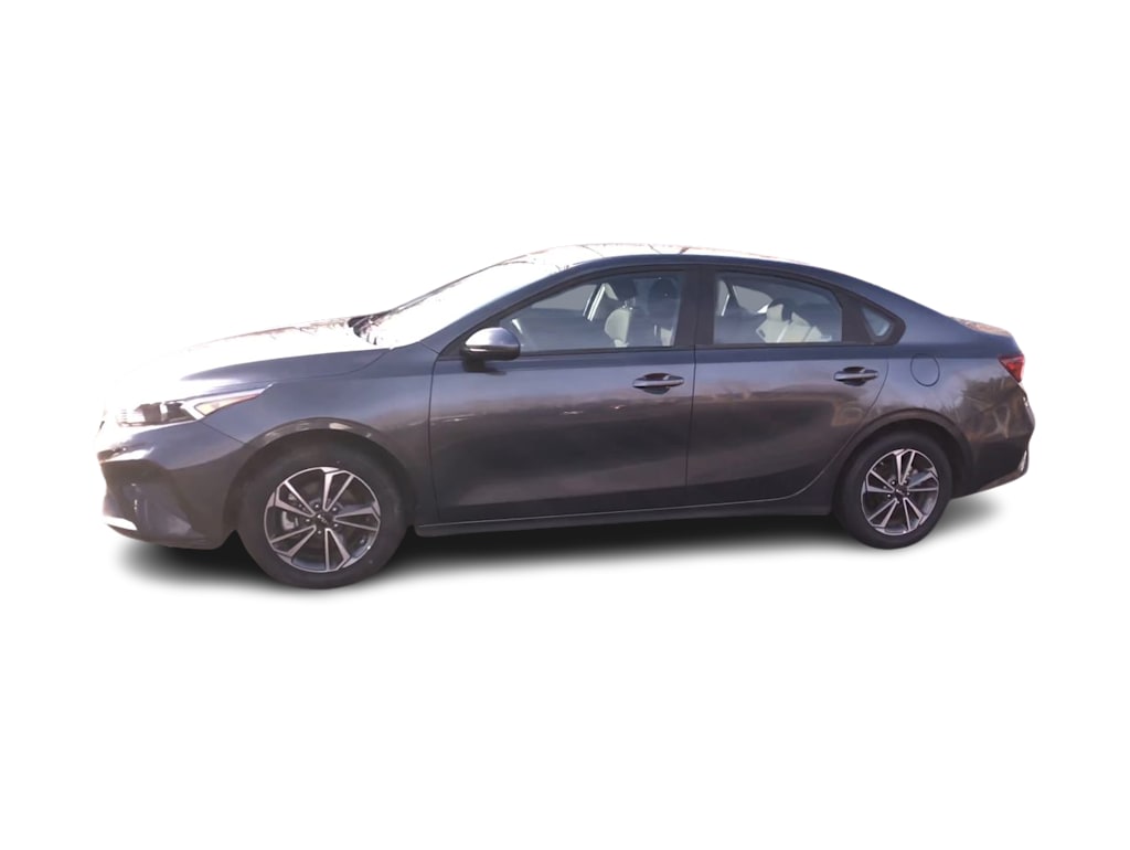 Thumbnail: 2024 Kia Forte - 3