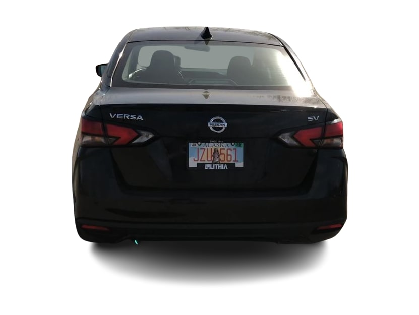 2021 Nissan Versa SV 5