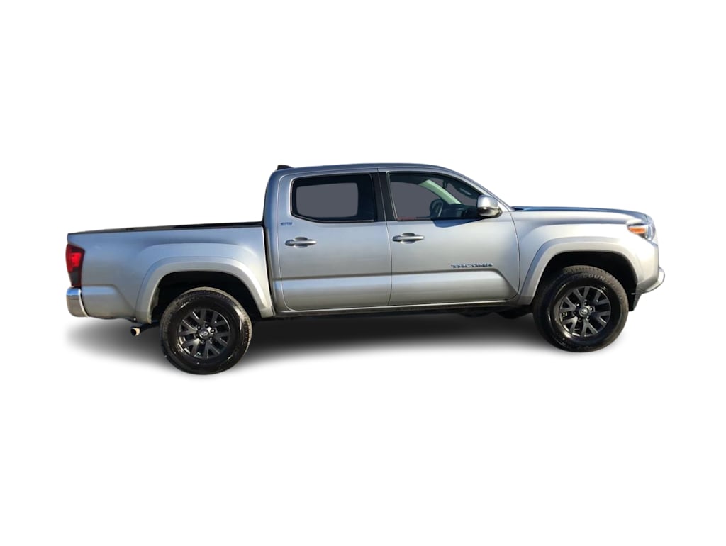 2022 Toyota Tacoma SR5 24