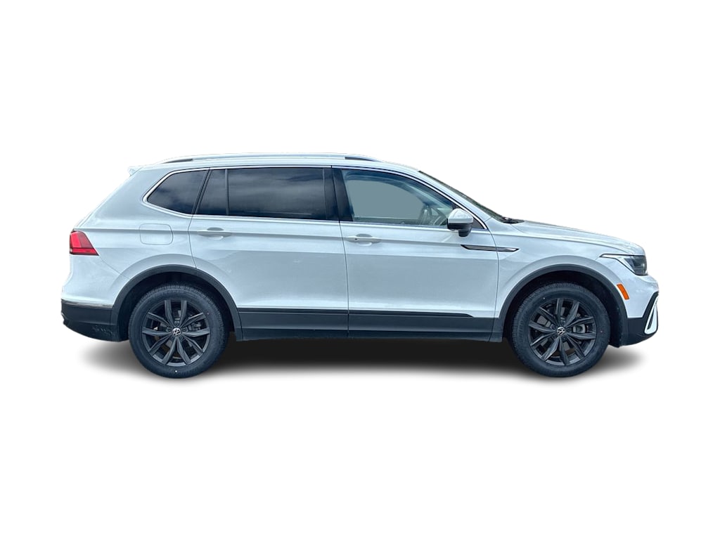 Thumbnail: 2024 Volkswagen Tiguan - 18