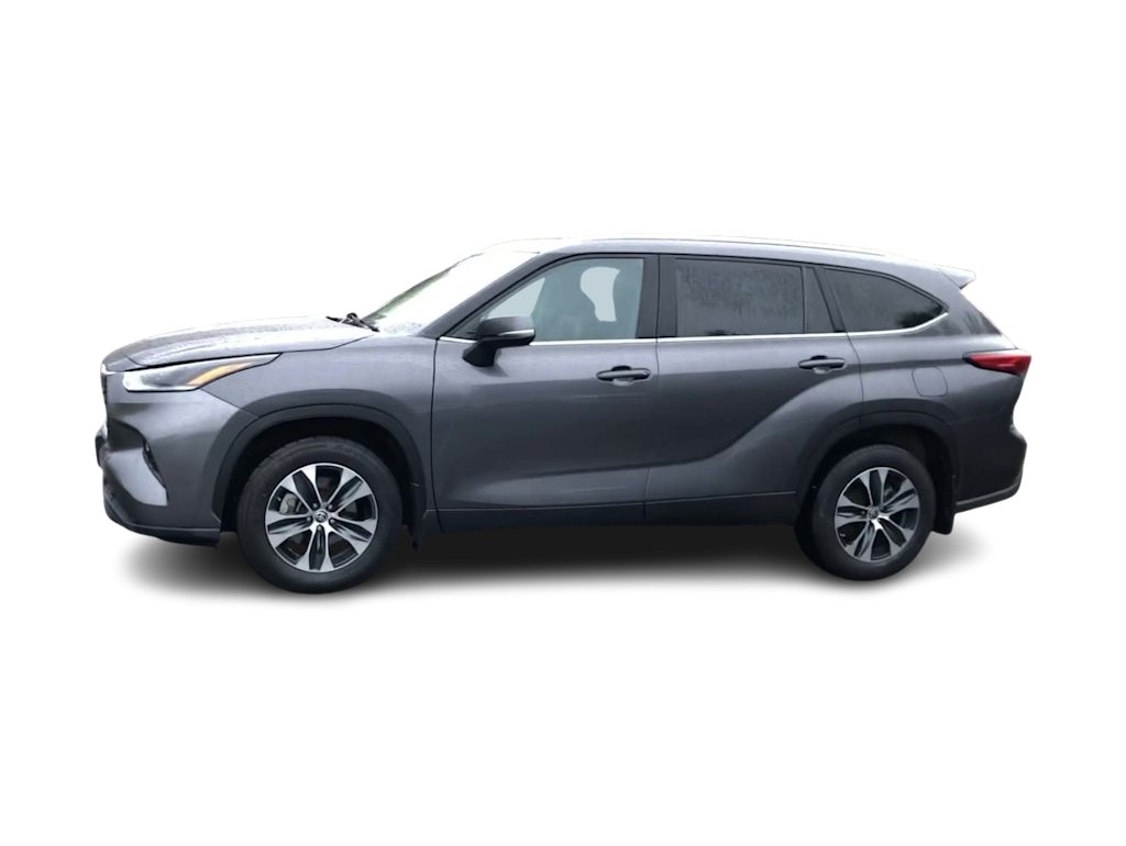 2021 Toyota Highlander XLE 3